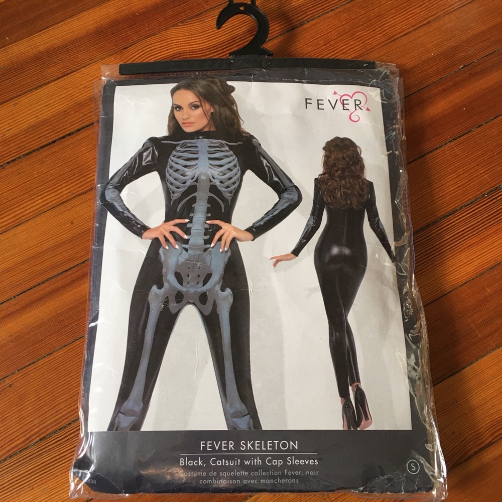 SOLD ::: Women’s skeleton costume with accessories